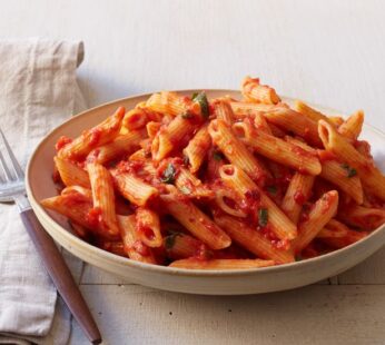 RED SOUCE PASTA