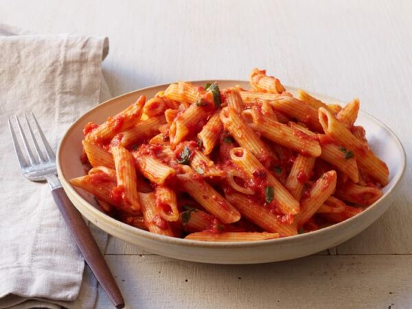 RED SOUCE PASTA