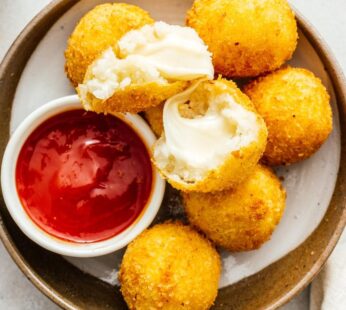 CHEESY BITES
