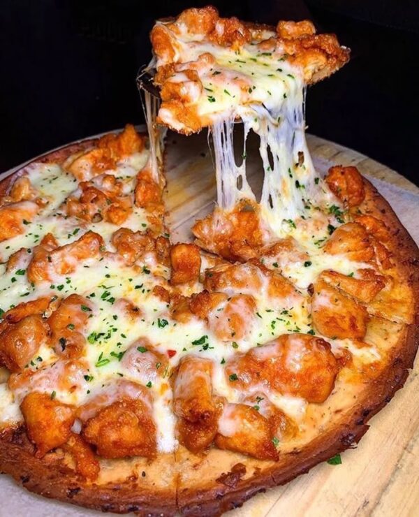 CHICKEN LOVE PIZZA
